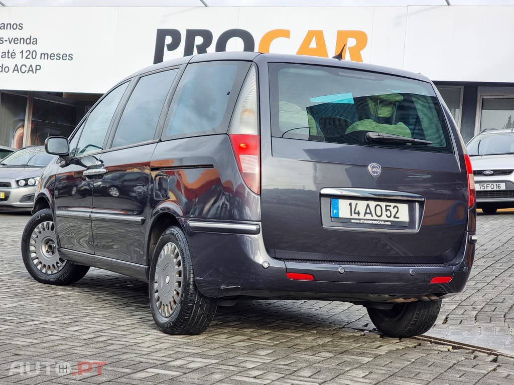 Lancia Phedra 2.2 JTD