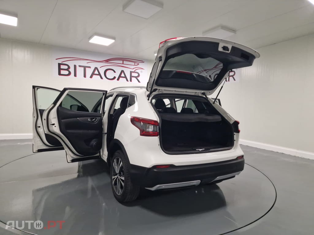 Nissan Qashqai 1.5 dCi N-Connecta