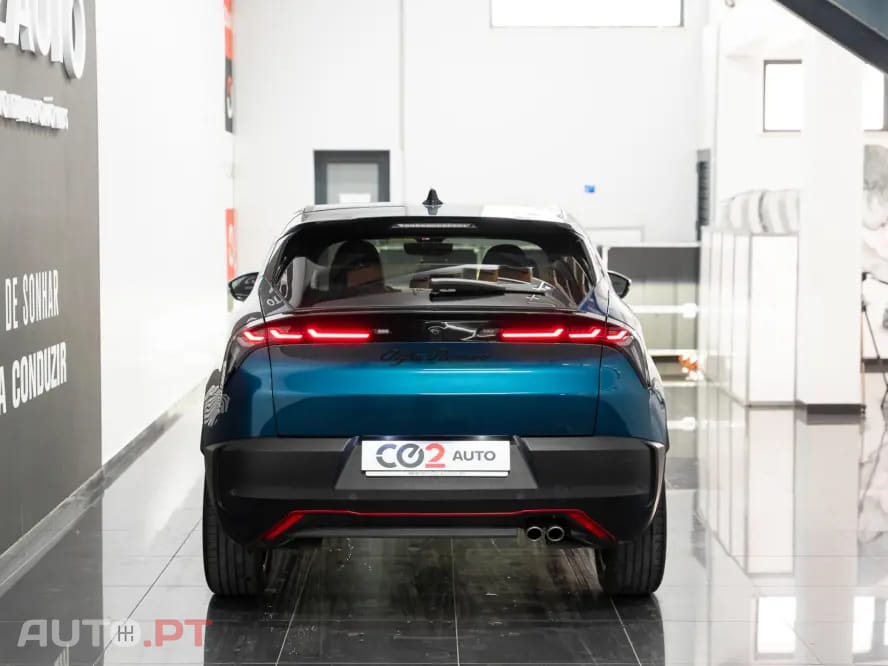 Alfa Romeo Junior 1.2 Speciale eDCT6