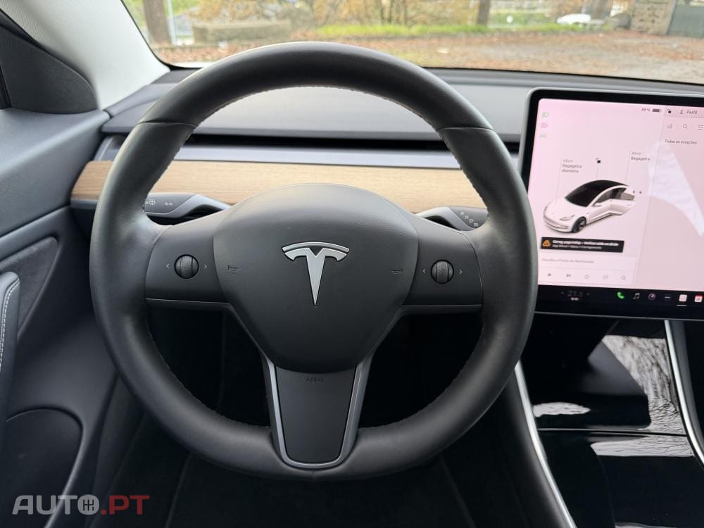 Tesla Model 3 Long-Range Dual Motor AWD