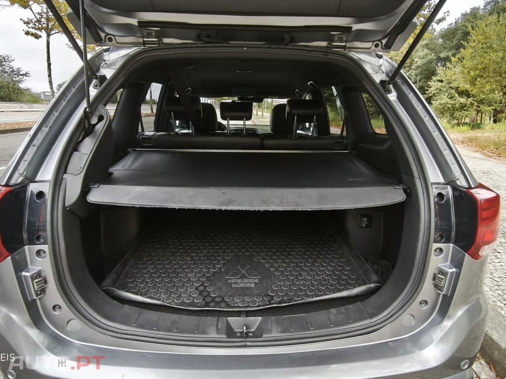 Mitsubishi Outlander 2.4 PHEV Intense
