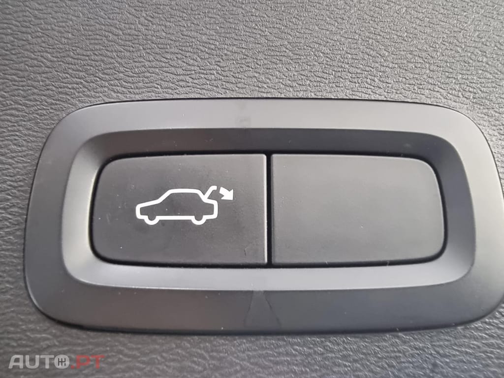 Volvo XC40 2.0 D3 Momentum Plus Geartronic