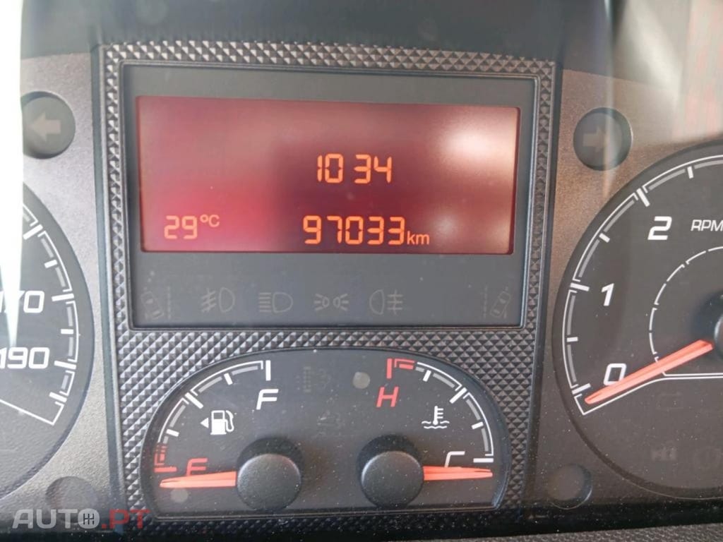 Peugeot Boxer 2.2 BlueHDi 333 L2H2 Pro - IVA Dedutível