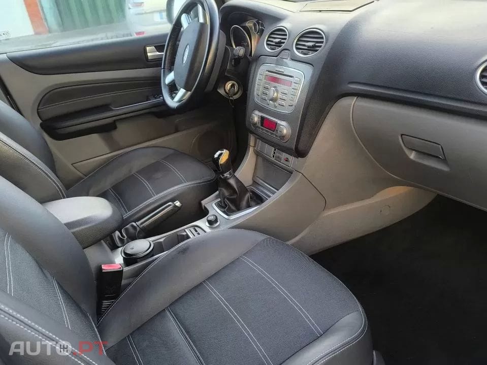 Ford Focus SW 1.6 TDCi Titanium 17