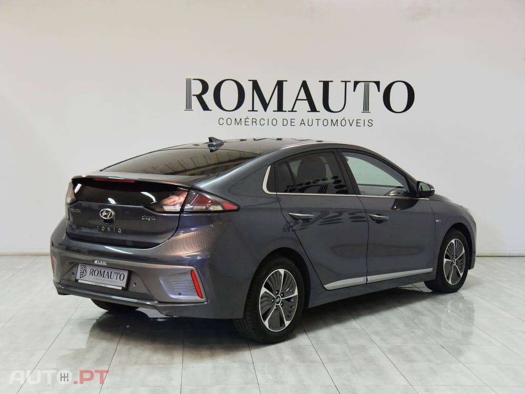 Hyundai Ioniq 1.6 GDI PHEV