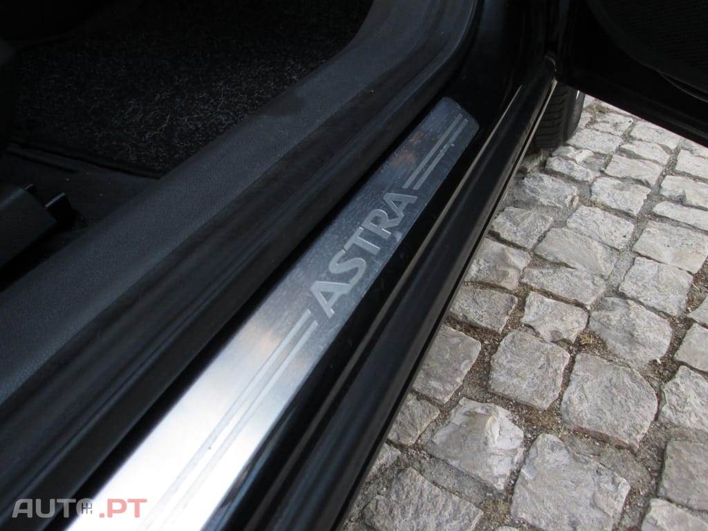 Opel Astra 1.3 CDTi Cosmo