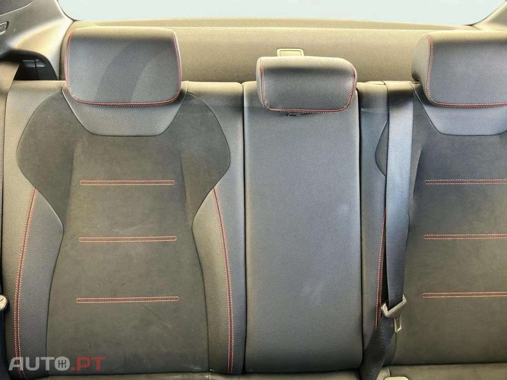 Mercedes-Benz A 250 Limousine e AMG Line