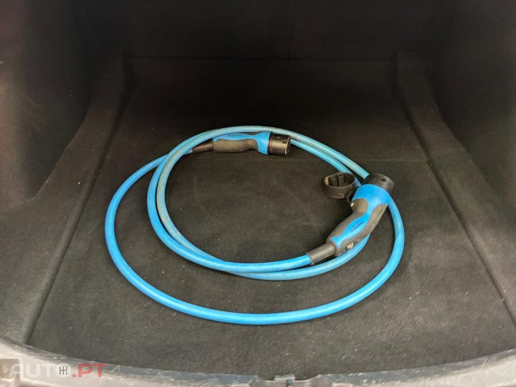 Tesla Model 3 Standard RWD Plus