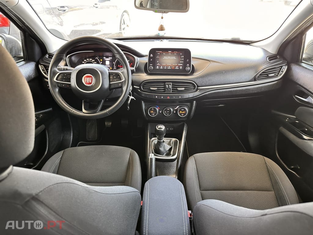 Fiat Tipo 1.3 M-Jet Lounge J17