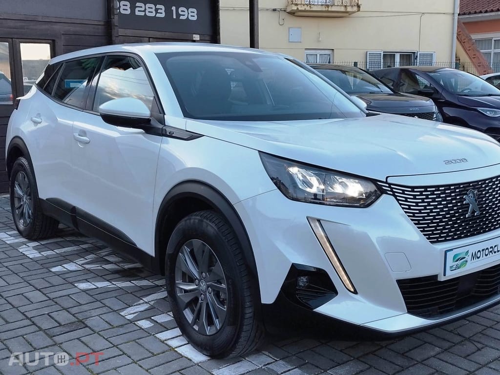 Peugeot E-2008 50 kWh Allure Pack