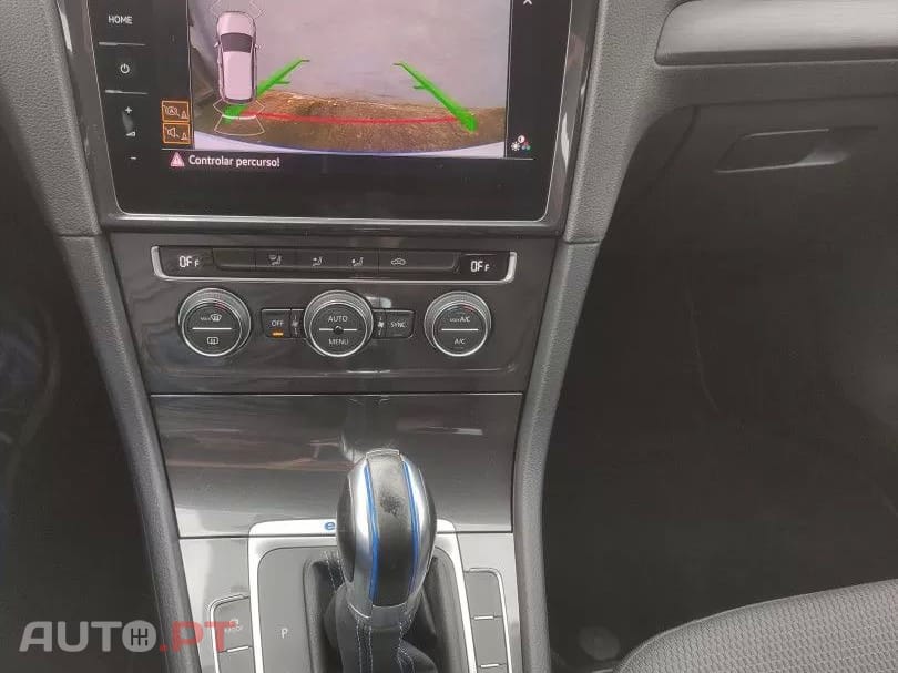 Volkswagen e-Golf Cockpit Virtual