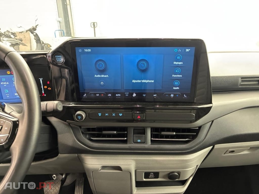 Ford Tourneo 2.0 EcoBlue L2H1 Titanium Aut.