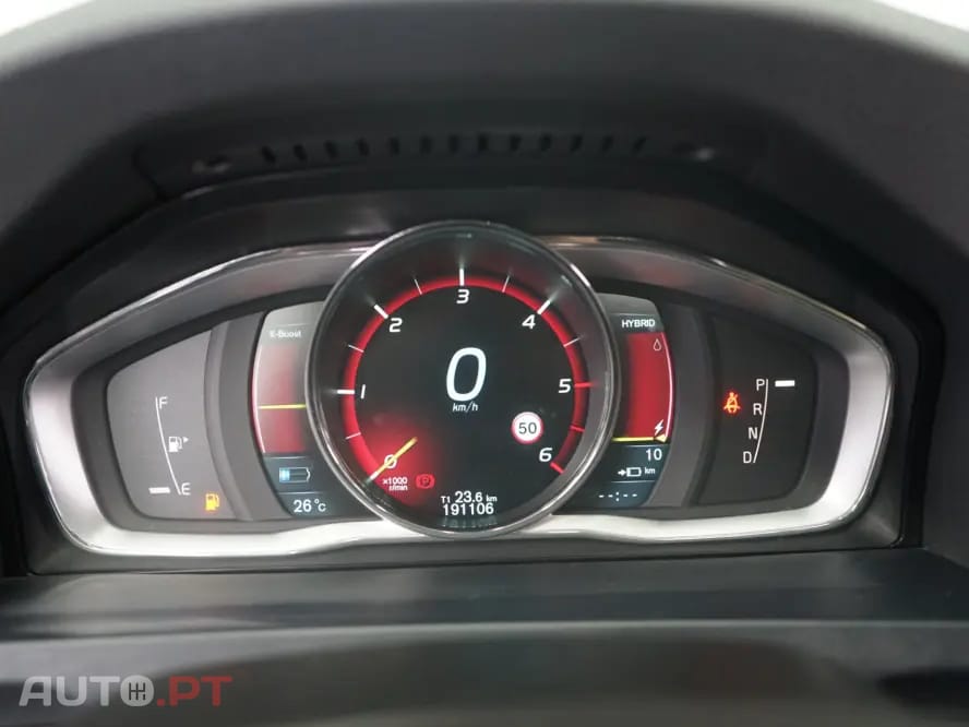 Volvo V60 2.4 D6 Summum AWD Phev
