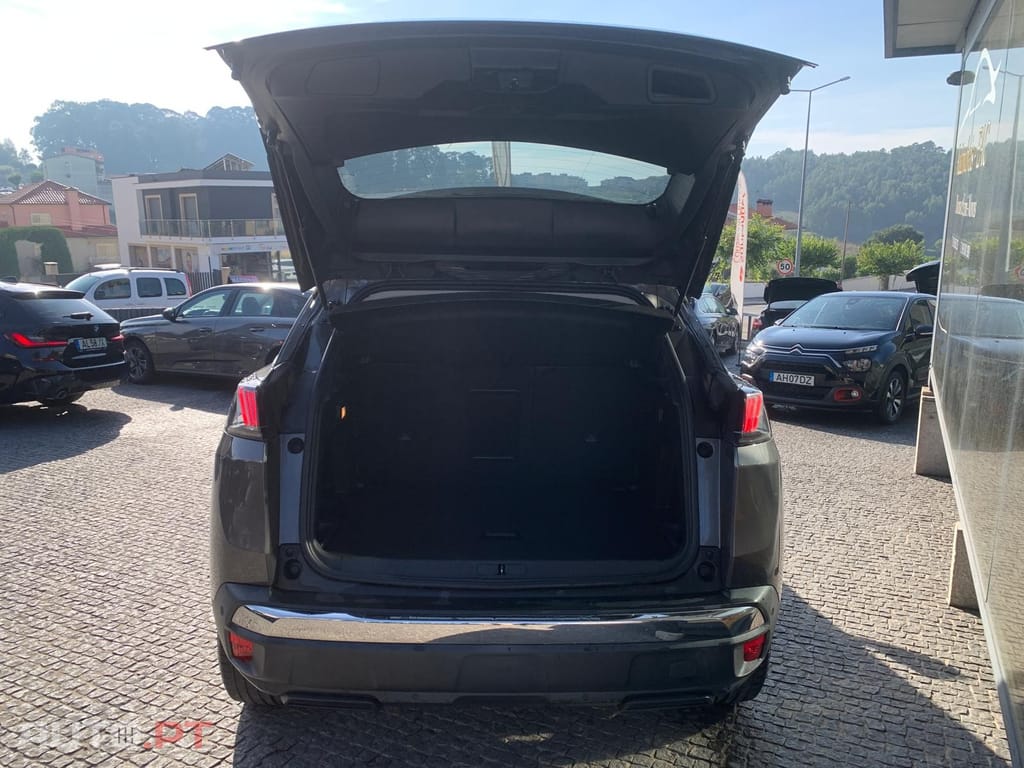 Peugeot 3008 1.5 BlueHDi Allure EAT8