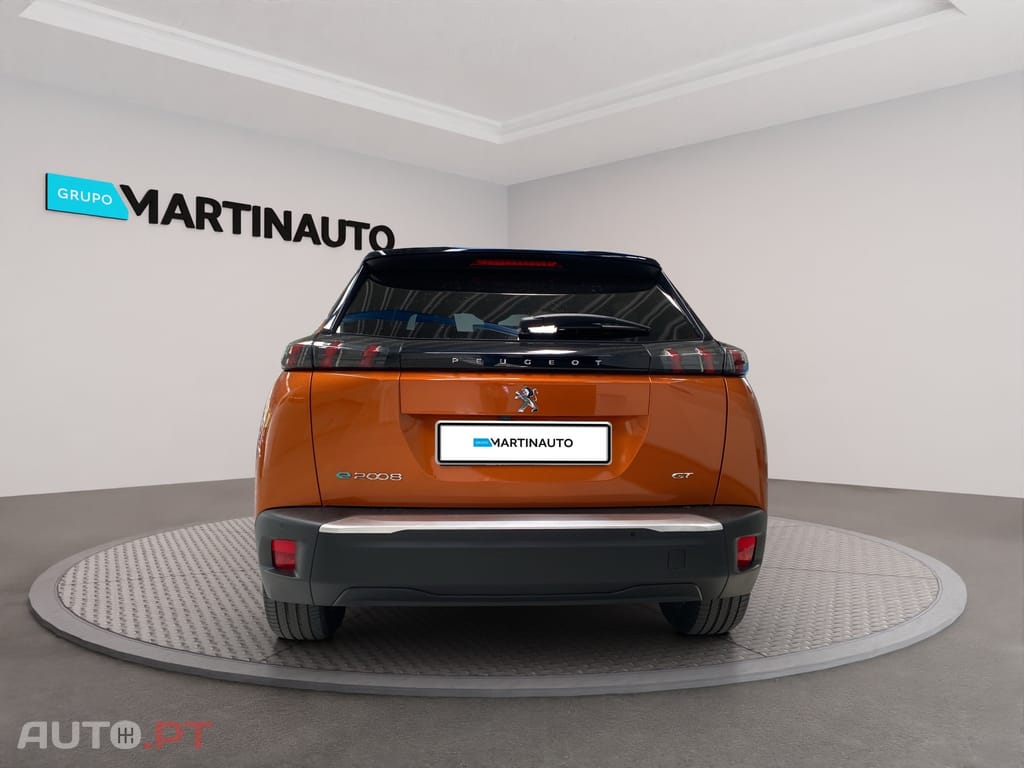 Peugeot E-2008 54 kWh GT
