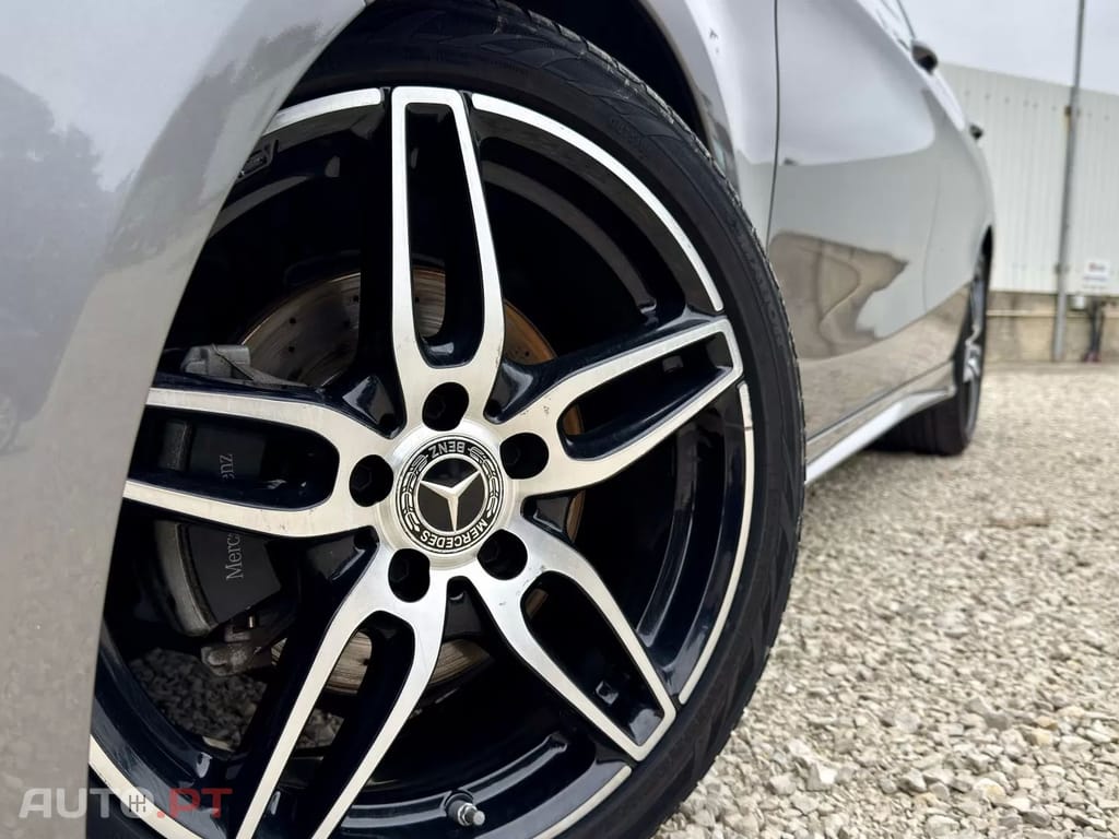 Mercedes-Benz CLA 200 d Shooting Brake AMG Line Aut. — fotografia 2