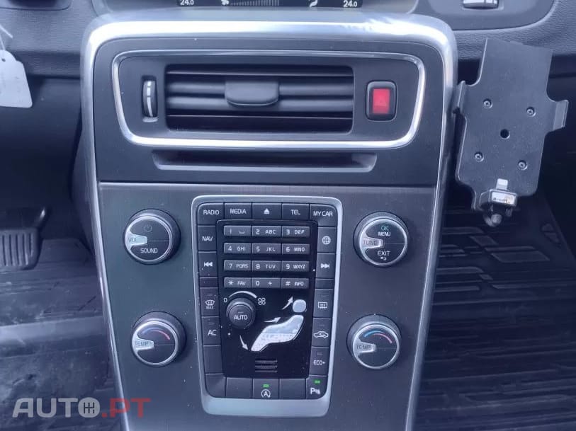 Volvo V60 2.0 D4 Momentum Eco Geartronic