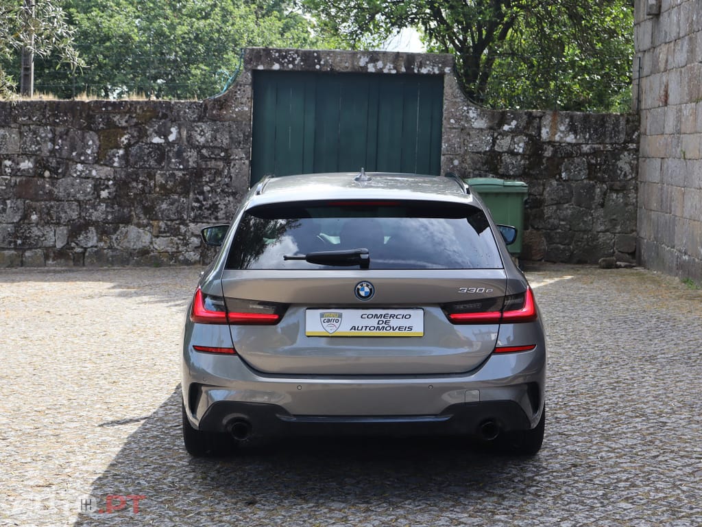 BMW 330 e Touring Pack M Auto.