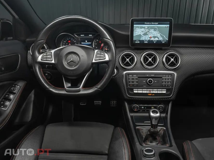 Mercedes-Benz A 180 AMG Line