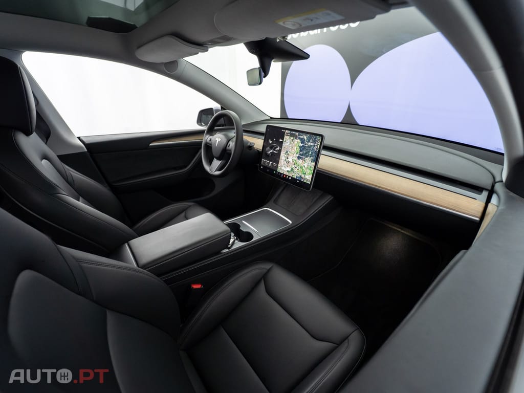 Tesla Model Y Tração Traseira