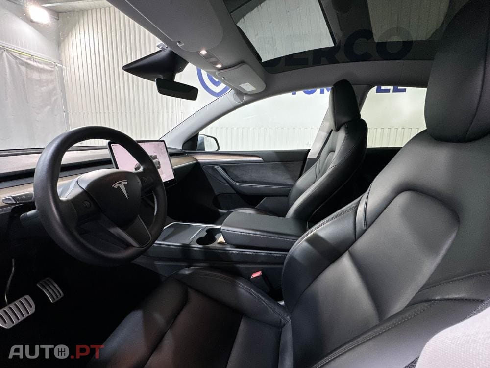 Tesla Model Y Performance Dual Motor AWD