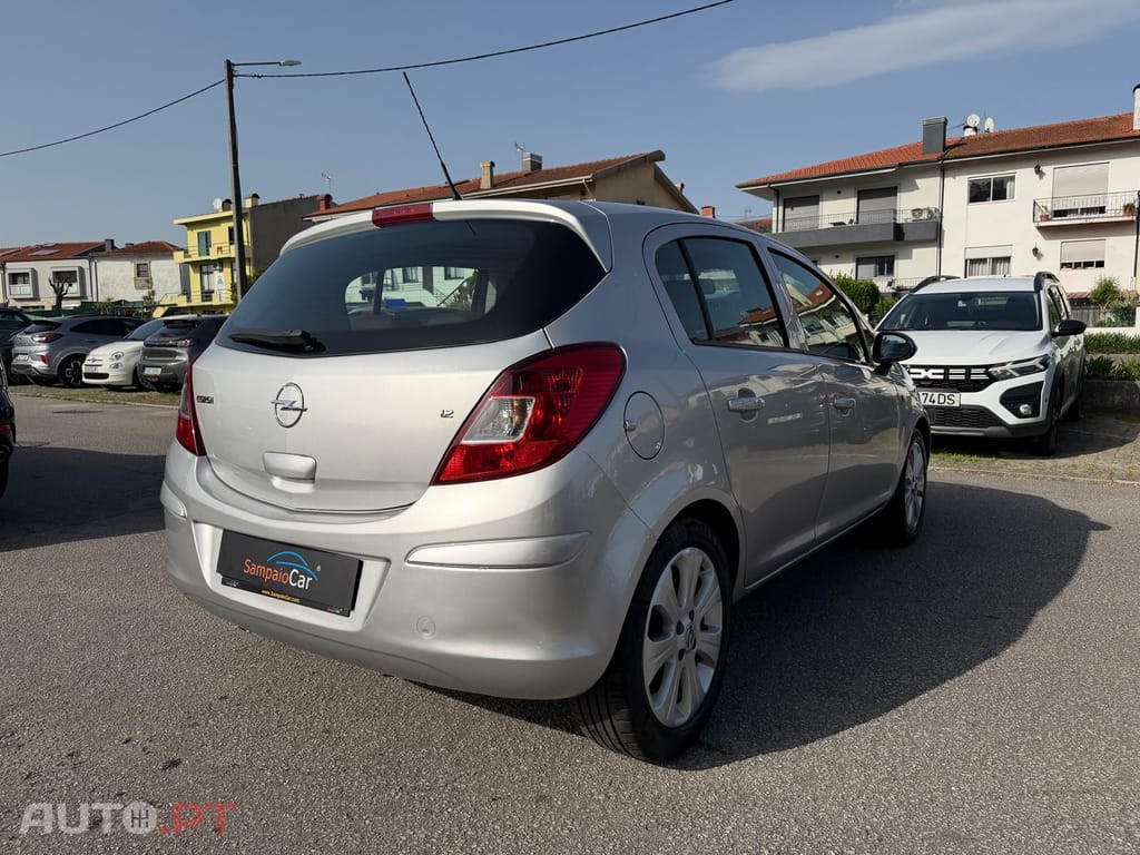 Opel Corsa 1.2 Enjoy Easytronic