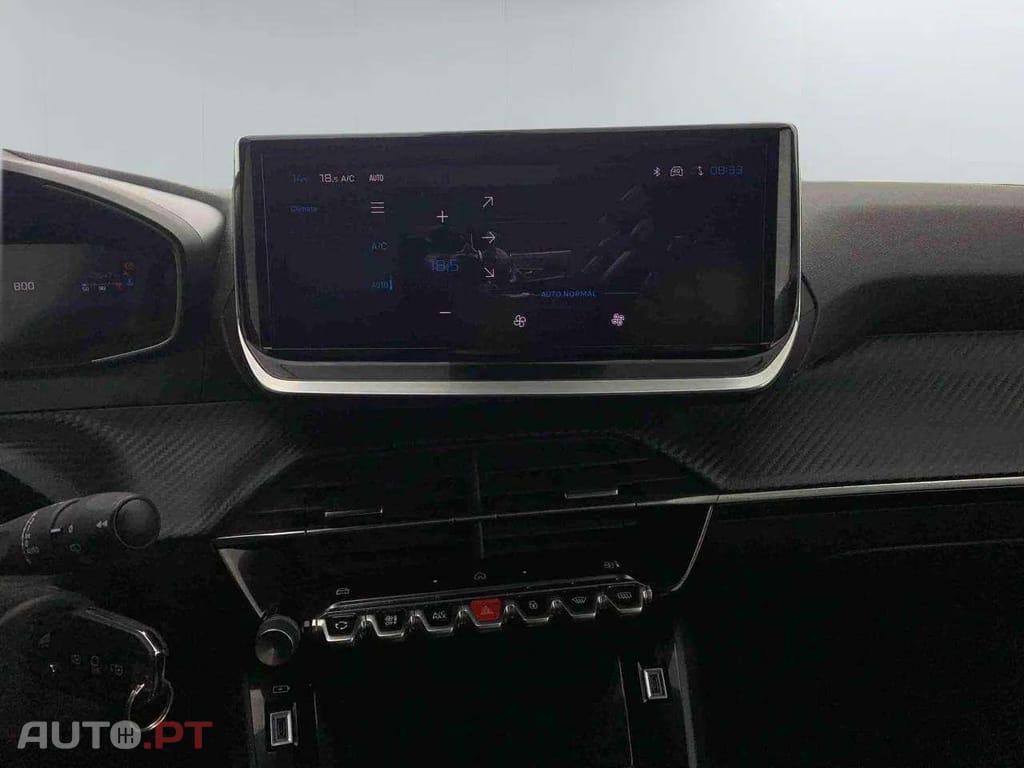 Peugeot 2008 1.2 PureTech EAT8 Allure