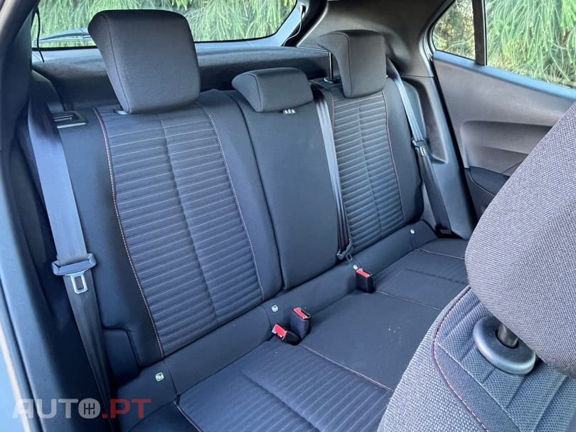 Peugeot 2008 1.2 PureTech Active