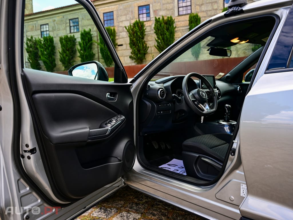 Nissan Juke 1.0 DIG-T N-Connecta