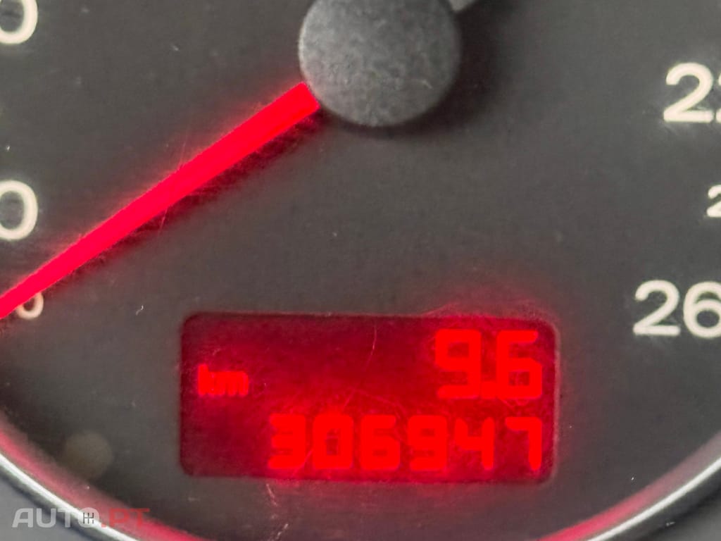 Audi A4 Avant 2.0 TDi S-line