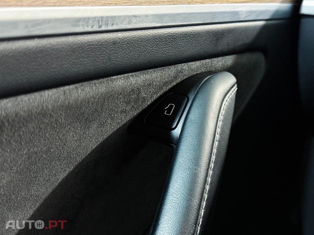 Tesla Model Y Long Range Dual Motor AWD