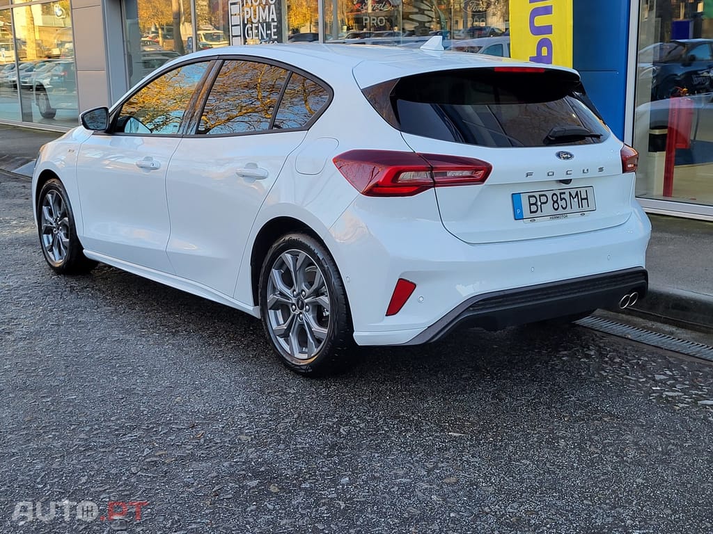 Ford Focus 1.0 EcoBoost MHEV ST-Line
