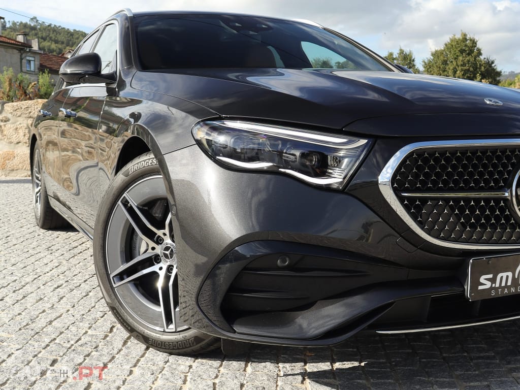 Mercedes-Benz E 300 e AMG Line — fotografia 11