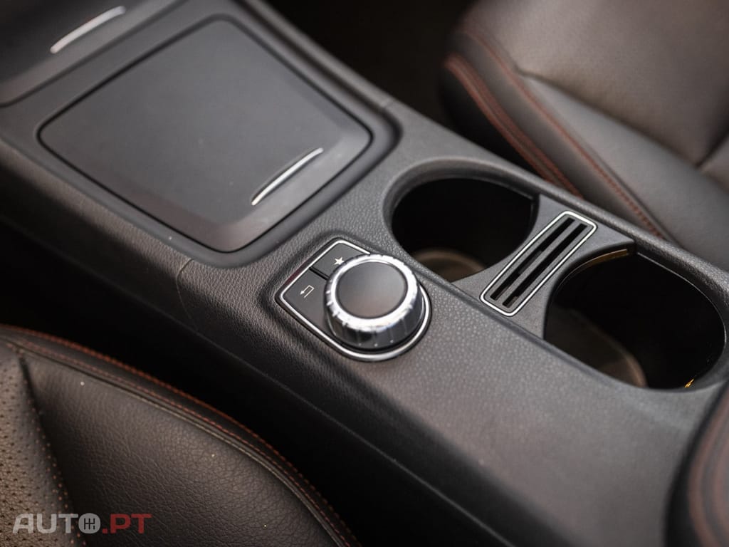 Mercedes-Benz CLA 220 (CDI) d 7G-DCT Orange Art Edition
