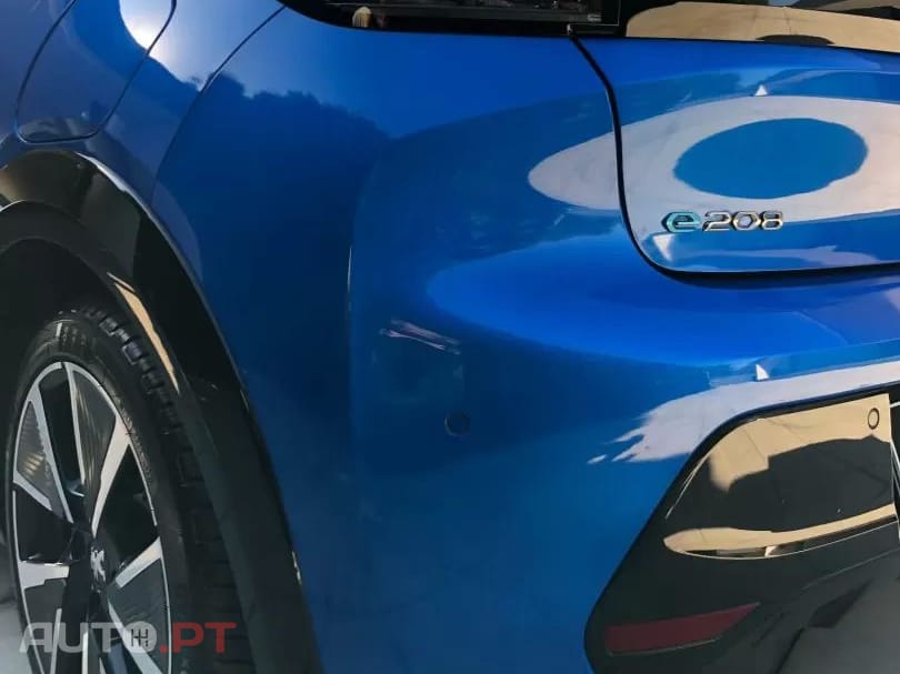 Peugeot 208 E GT Line
