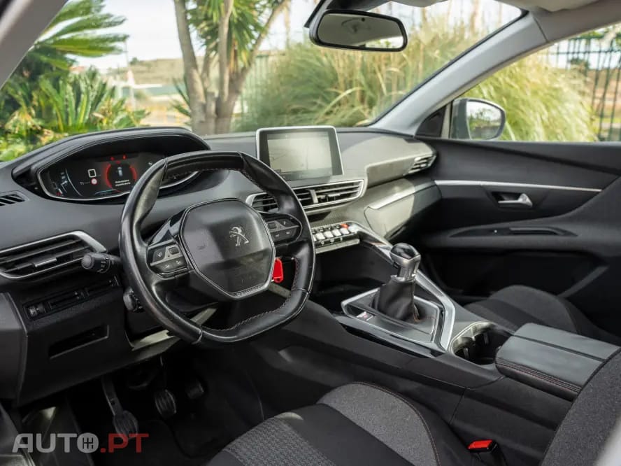 Peugeot 3008 1.2 PureTech Style