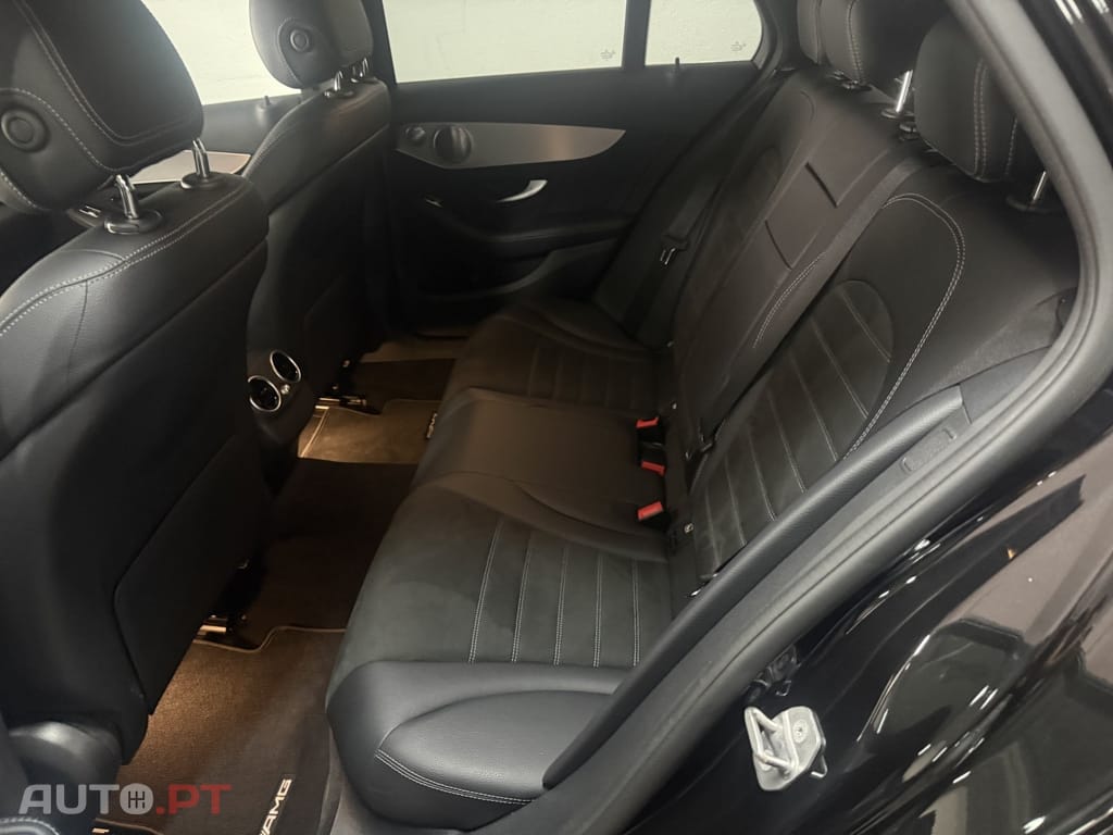 Mercedes-Benz C 300 de AMG Line