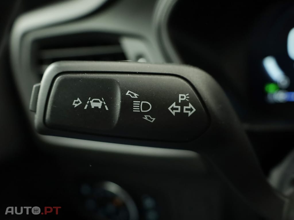 Ford Focus Focus SW 1.0 EcoBoost MHEV ST-Line X Aut. — fotografia 16