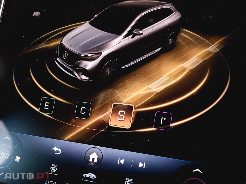 Mercedes-Benz EQE 350+ 