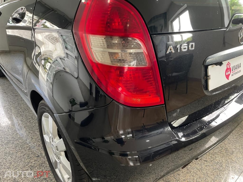 Mercedes-Benz A 160 Elegance BlueEfficiency — fotografia 19