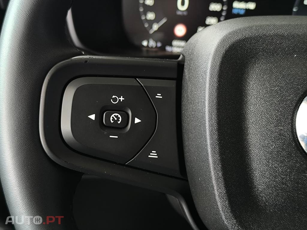 Volvo XC40 1.5 T2 Momentum