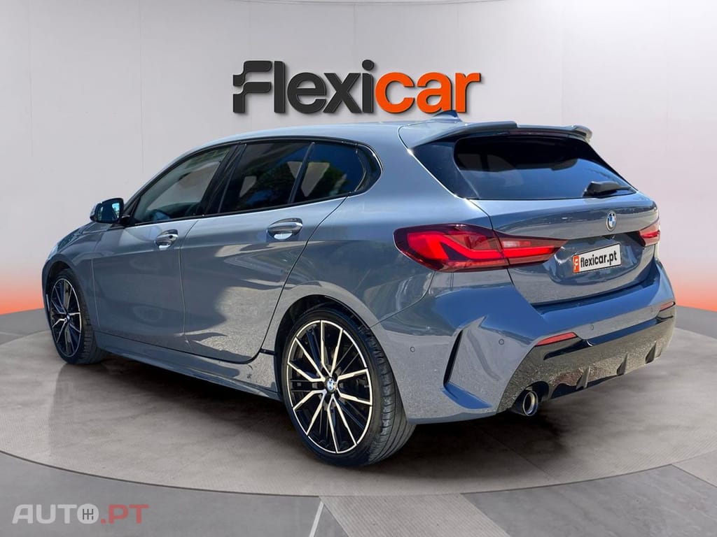 BMW 118 i Pack Desportivo M Auto