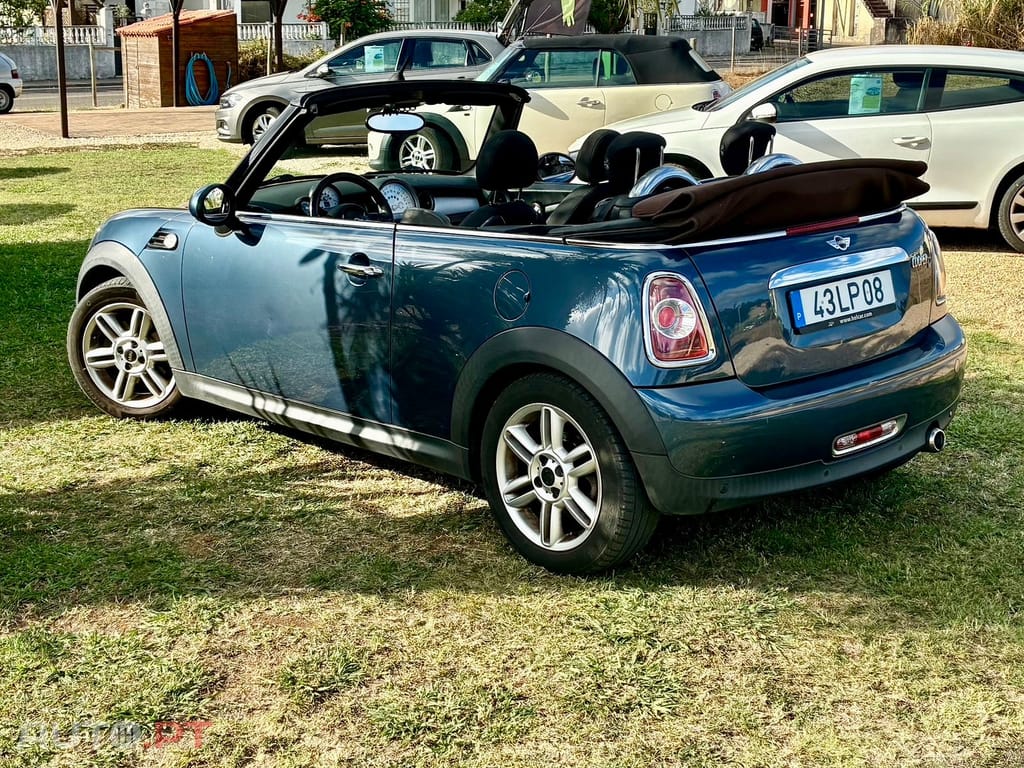 MINI Cabrio 1.6 Cooper D