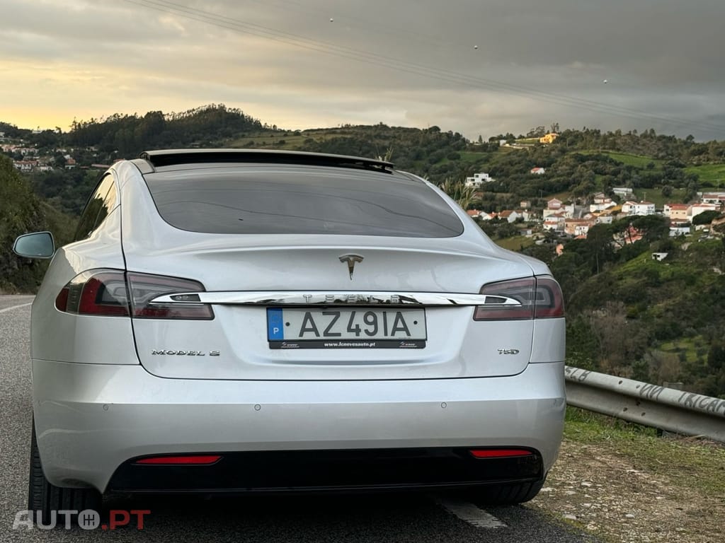 Tesla Model S 75D