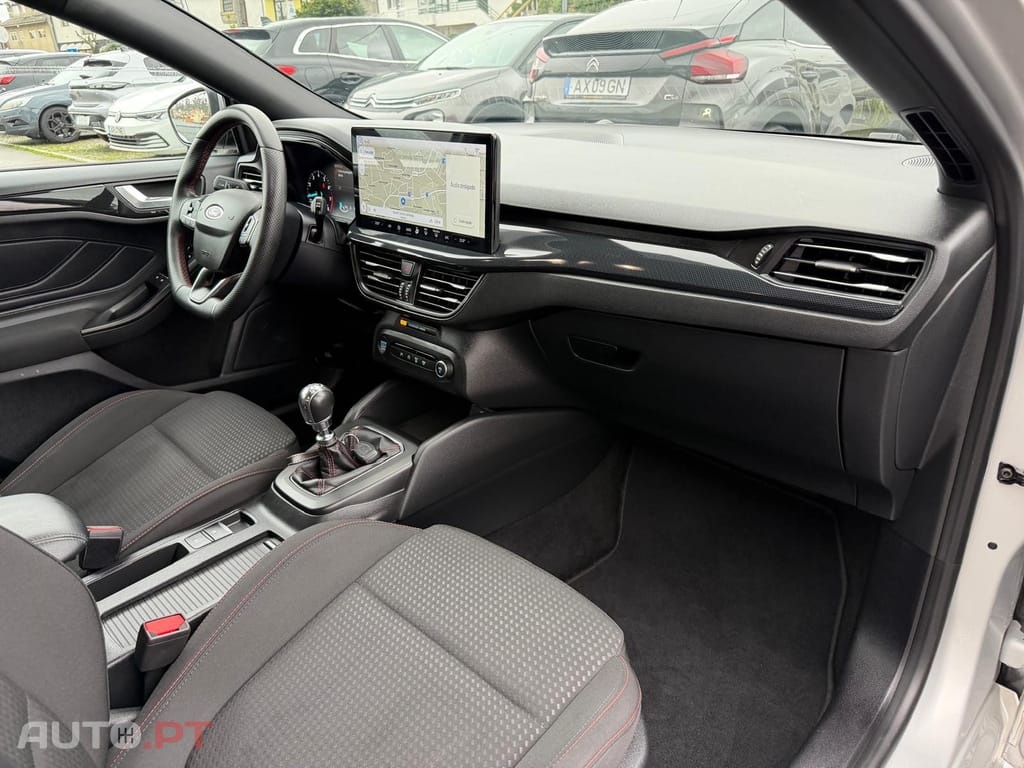 Ford Focus 1.0 EcoBoost MHEV ST-Line