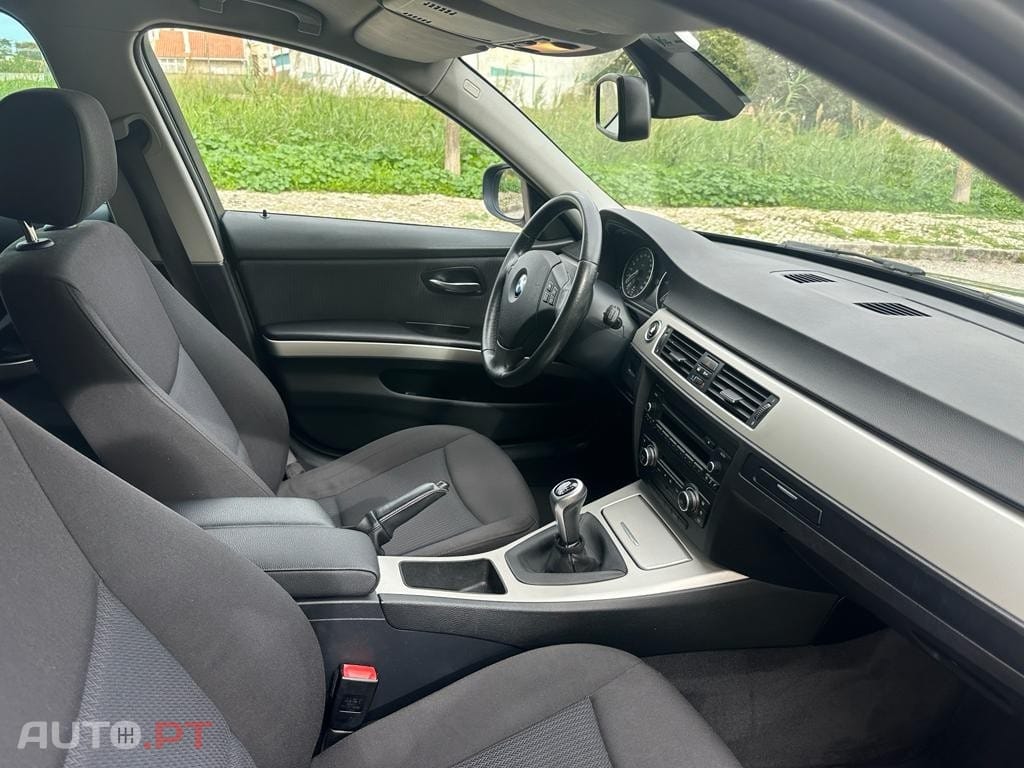BMW 318 d Touring Line Sport