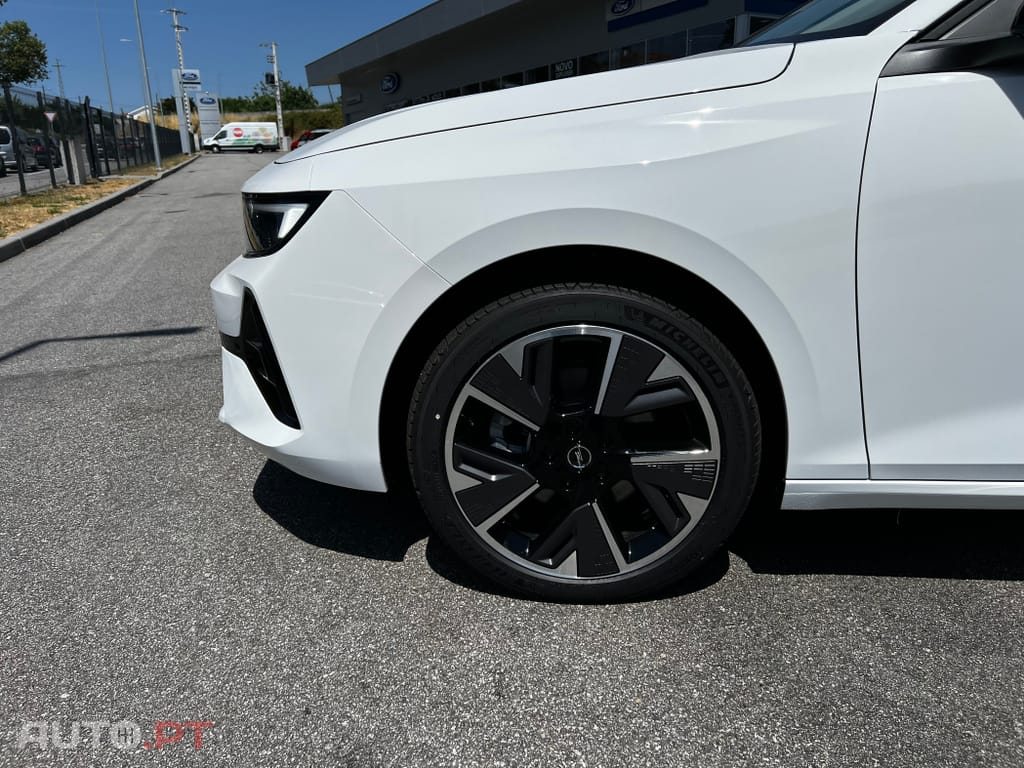 Opel Astra 54 kWh Edition