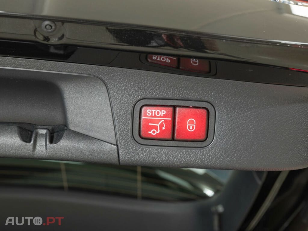 Mercedes-Benz EQA I.V.A DEDUTIVEL 350 4M AMG LED 
