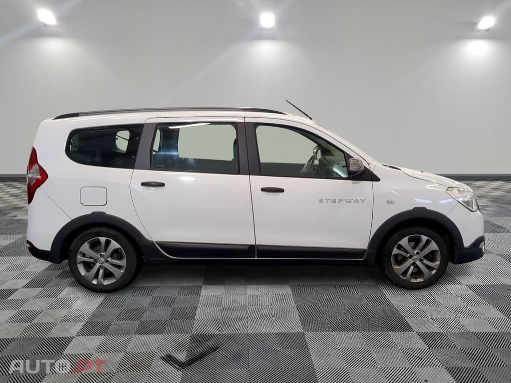Dacia Lodgy 1.2 STEPWAY