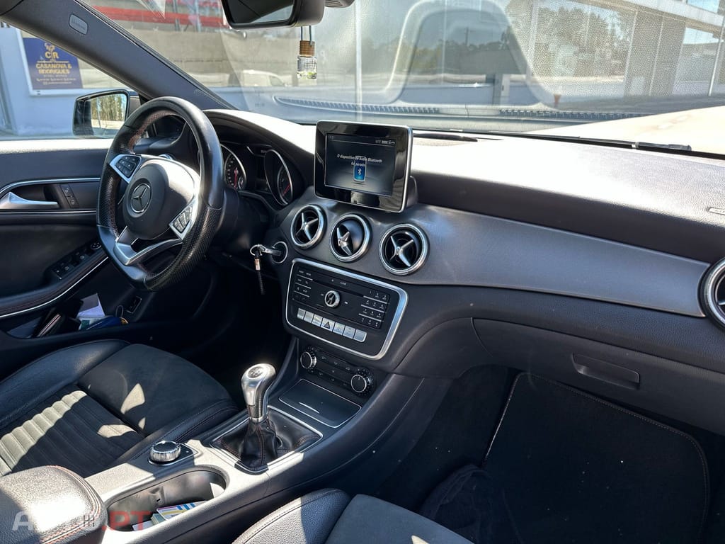 Mercedes-Benz CLA 180 d AMG Line